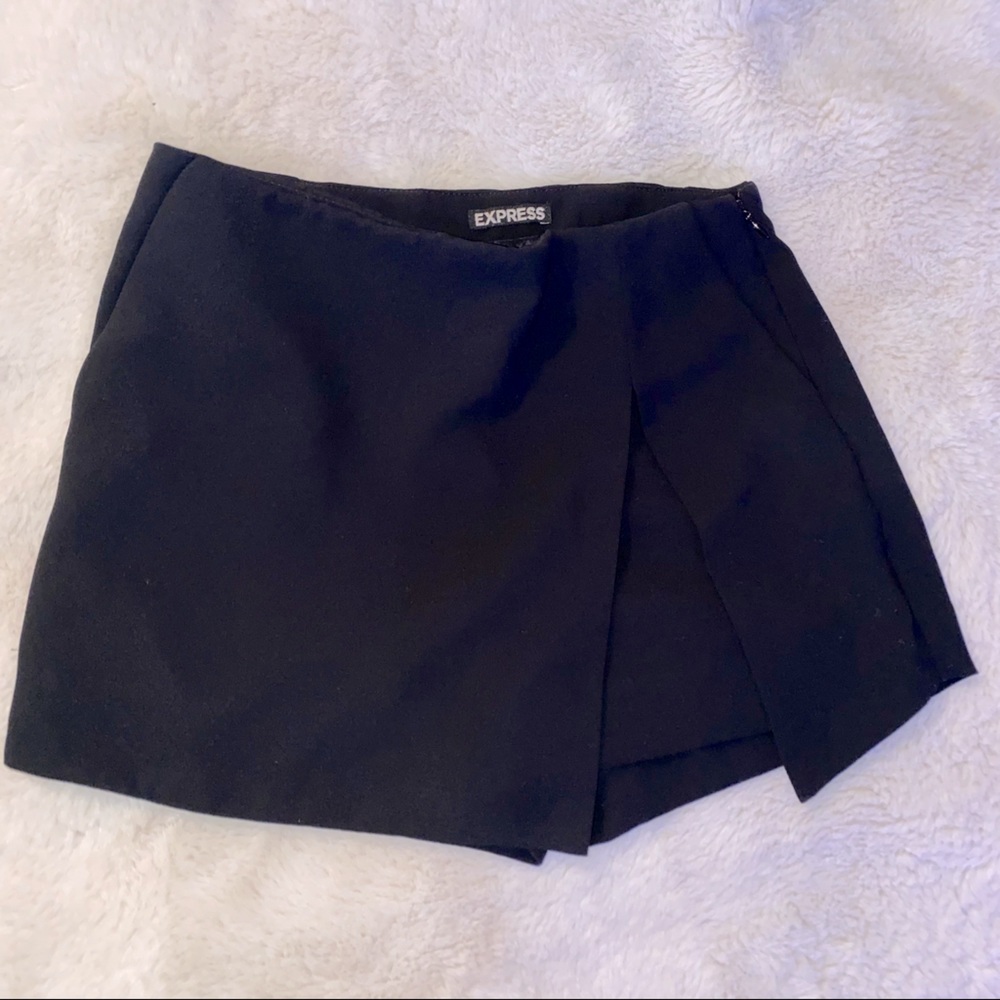 Express mini skort